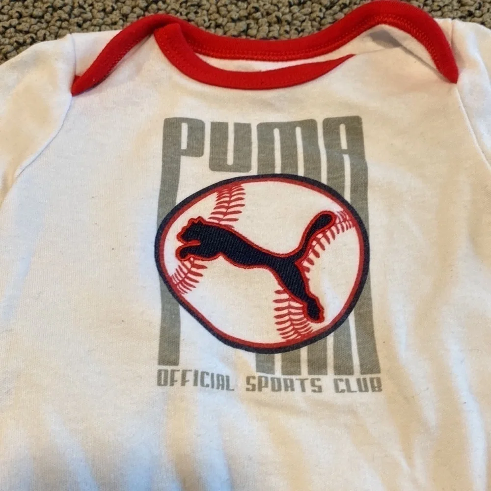 Puma Jacket & Onesie Set Size 6-9 Months in Like New Condition - Picture 3 of 7